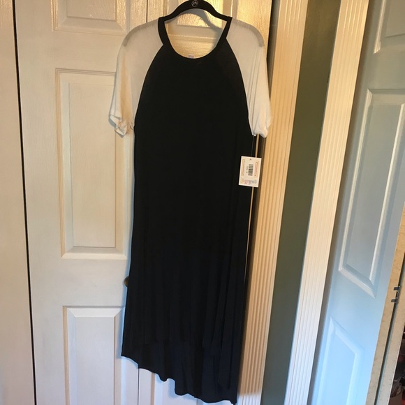 Lularoe Carly - Picture 1 of 4